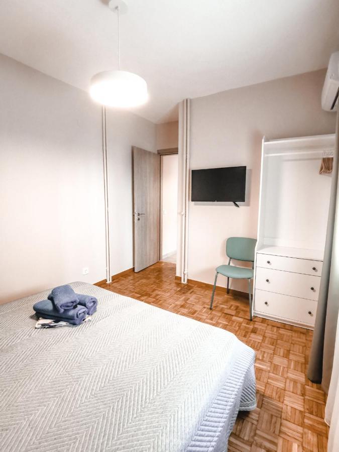Tip Top Apartment Chalkís Exteriör bild